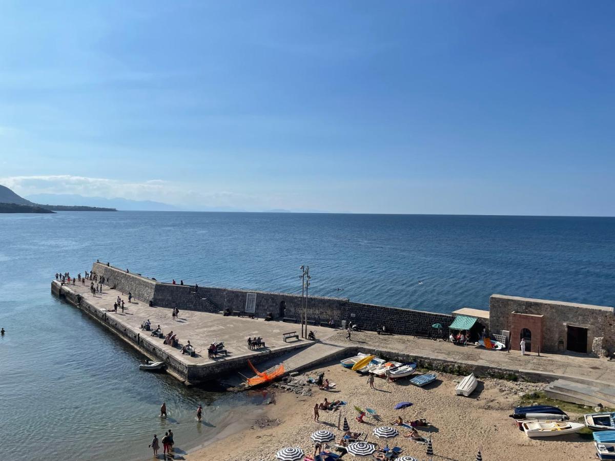 Il Balcone Al Molo Apartman Cefalù Kültér fotó